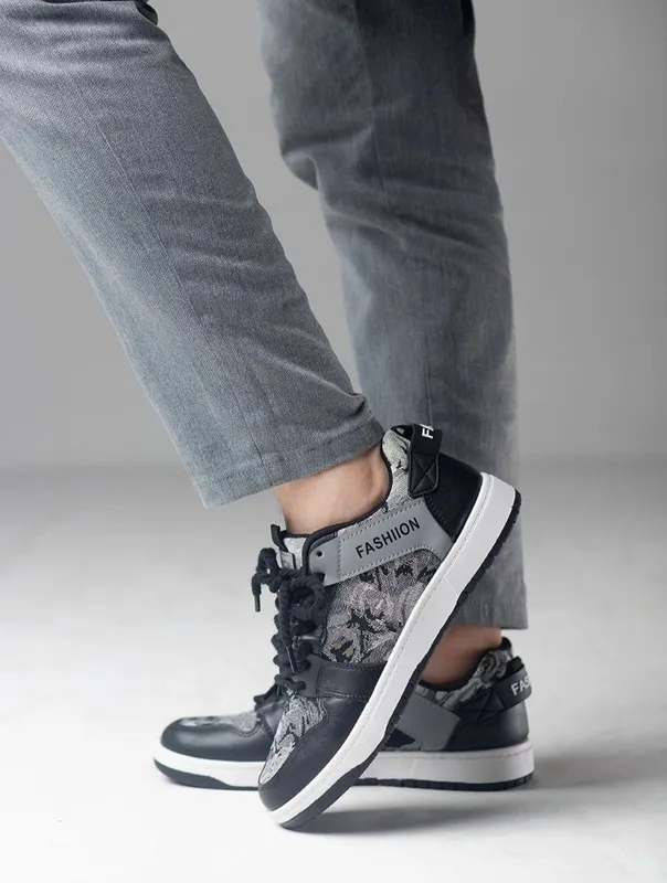Кроссовки новые 42-43 1