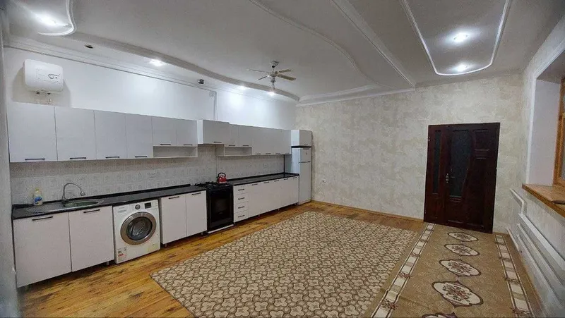 Уй Сатылады центрда жаксы локация
