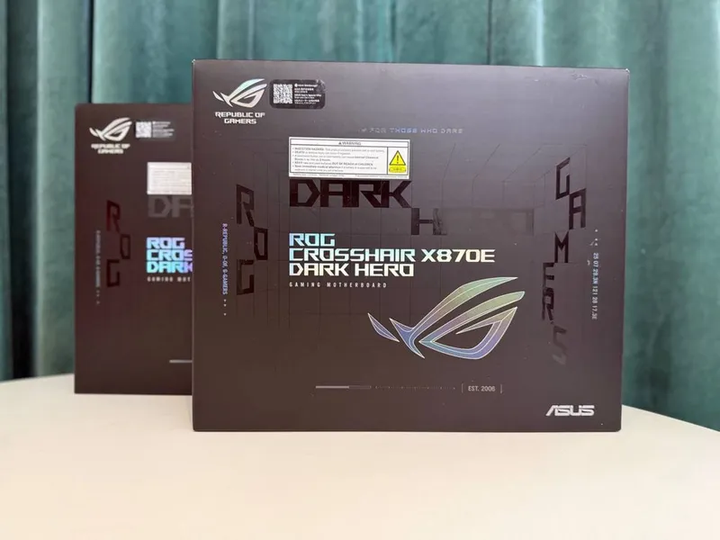 Asus ROG Croshair X870E Dark HERO