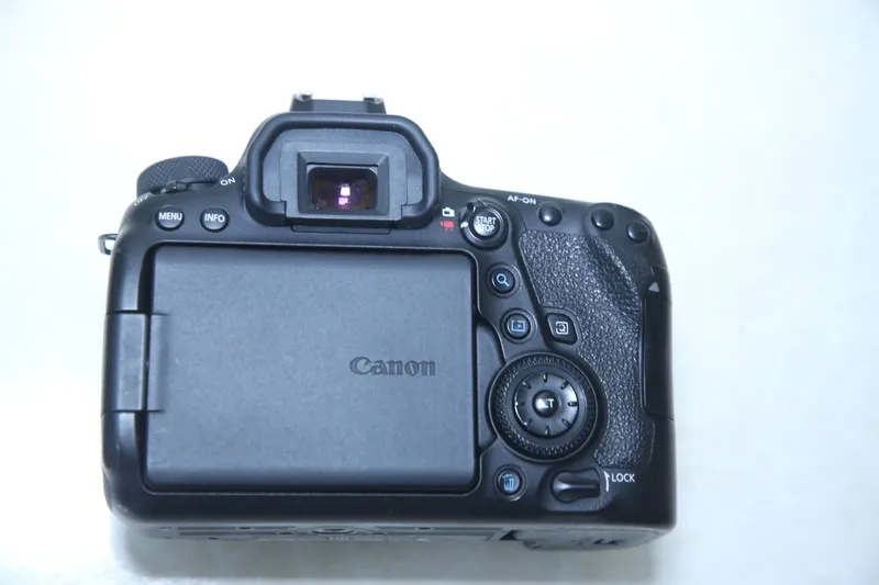 Canon eos 6D mark 2 sotiladi chetdan kelgan 3