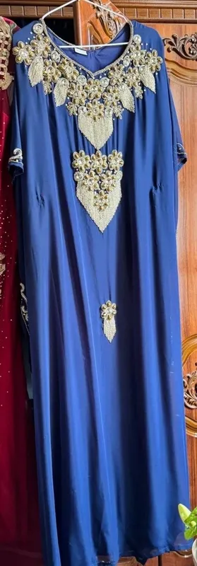 Абая 1