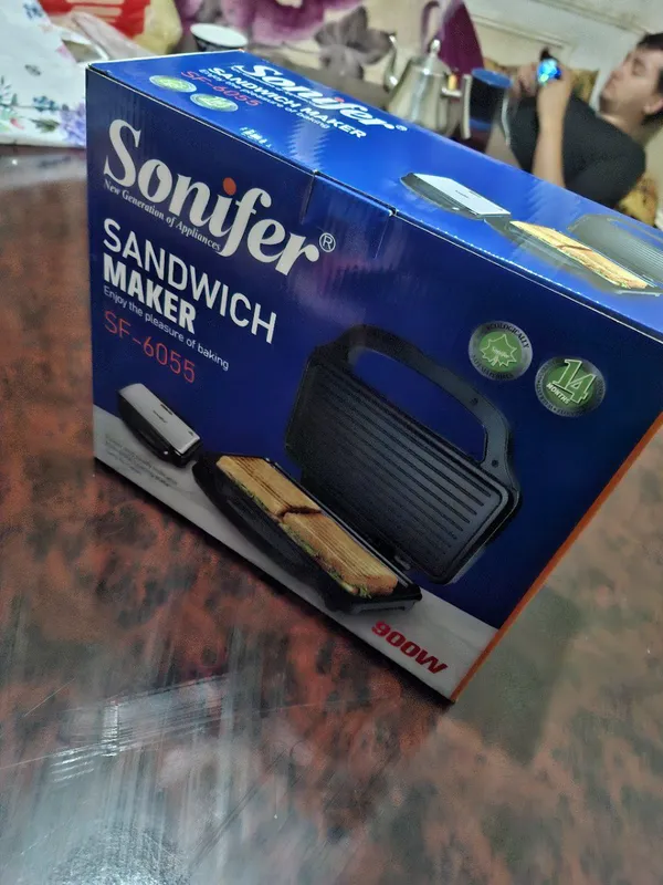 Sandwich maker yangi
