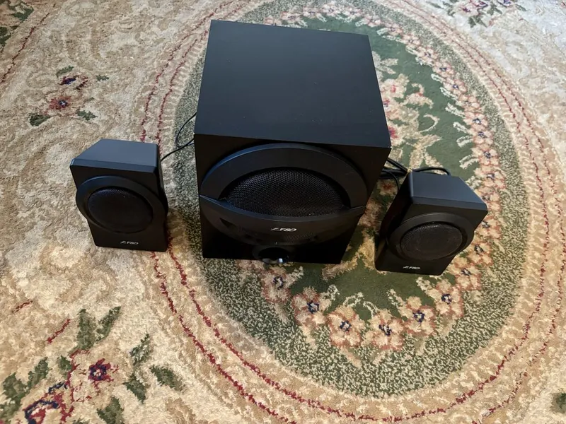 Продам сабвуфер FD A140X