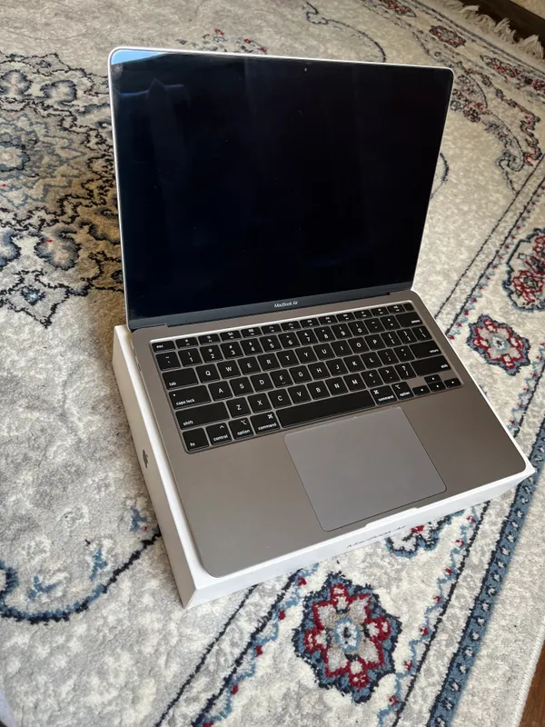 MacBook Air 2020 8/256 2 MacBook Air 2020 8/256 2