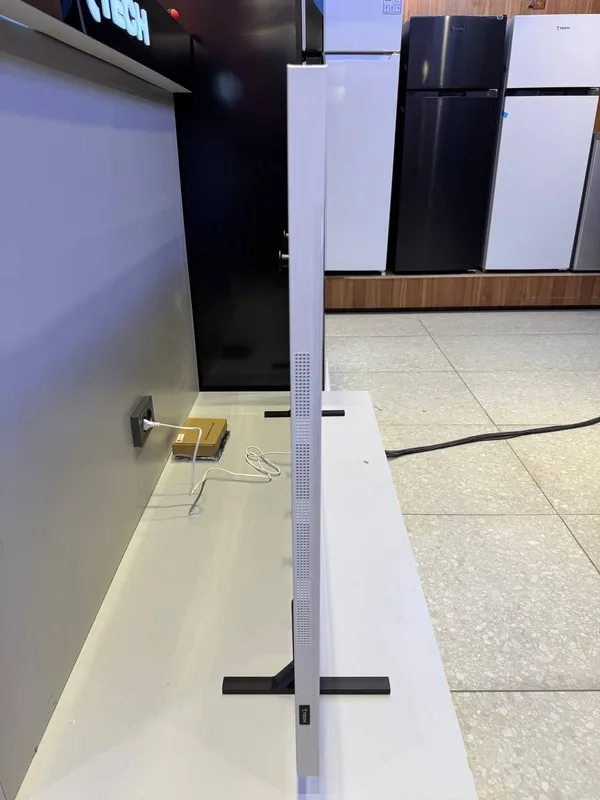 TECH THE FRAME 7TV4G65QLEDWS1 ART TV 3