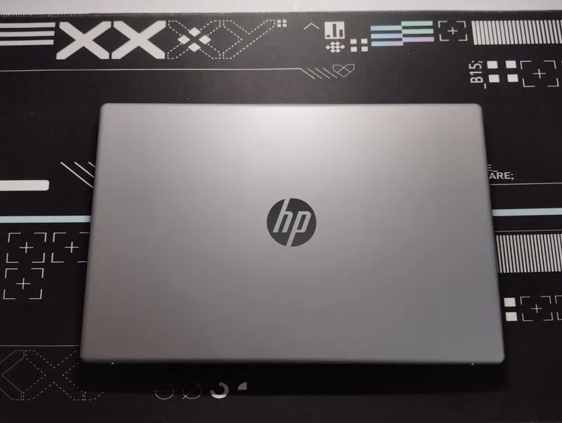 HP 255 G10 8/512GB Ryzen 3 7330U — фото 1