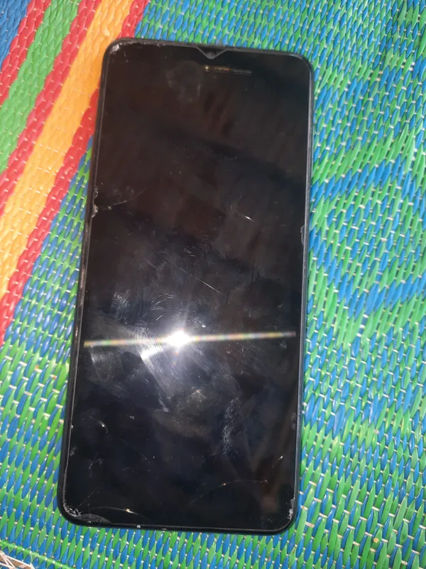 shu telefon sotiladi samsung