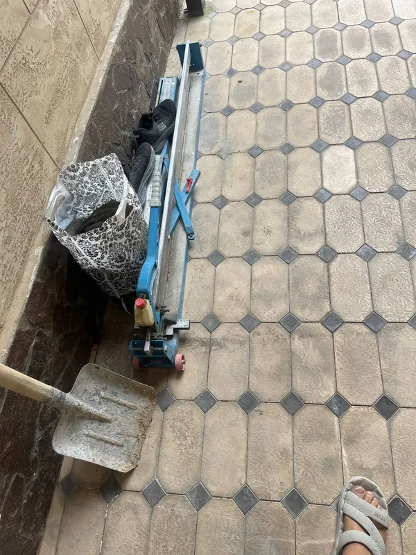 Kafel kesadigan ustanok