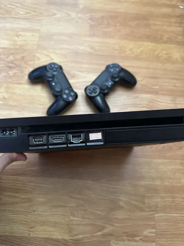 PlayStation 4 Slim 500Gb + 2 Ta pult+ Oxirgi chiqqan uyinlar — фото 3
