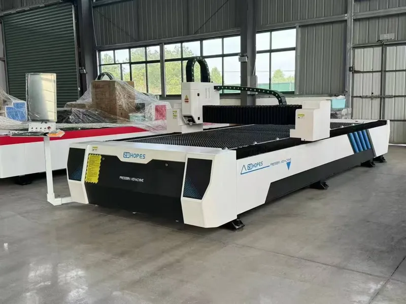 Станок волоконно лазерной резки ZWHOPES 1500w 3015