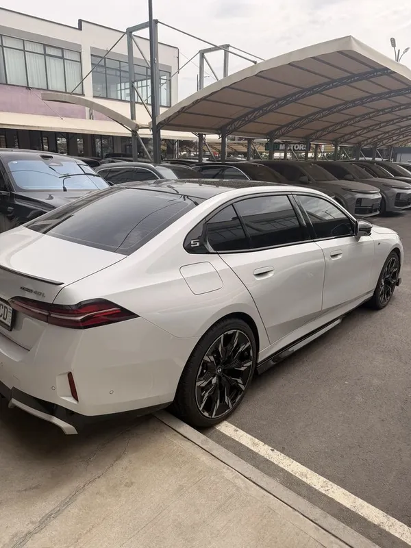 Bmw i5 40L m paket dop opsiyali 4 Bmw i5 40L m paket dop opsiyali 4