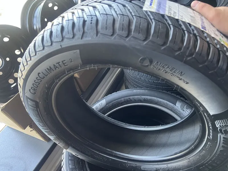 Shina Balon Michelin Мишлен 225/55 R17 CrossClimate 2 3 Shina Balon Michelin Мишлен 225/55 R17 CrossClimate 2 3