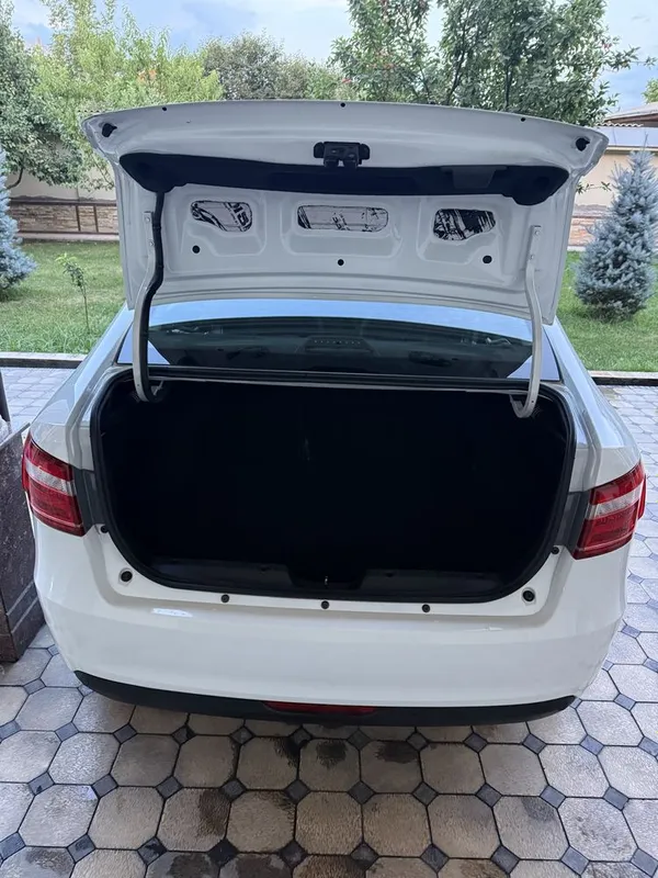 Lada Vesta Sedan — фото 4