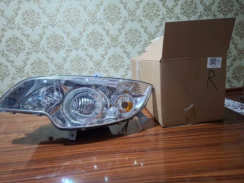 Zoomlion QY55V avto kran chap tomon chiroq (фара) sotiladi 7 Zoomlion QY55V avto kran chap tomon chiroq (фара) sotiladi 7