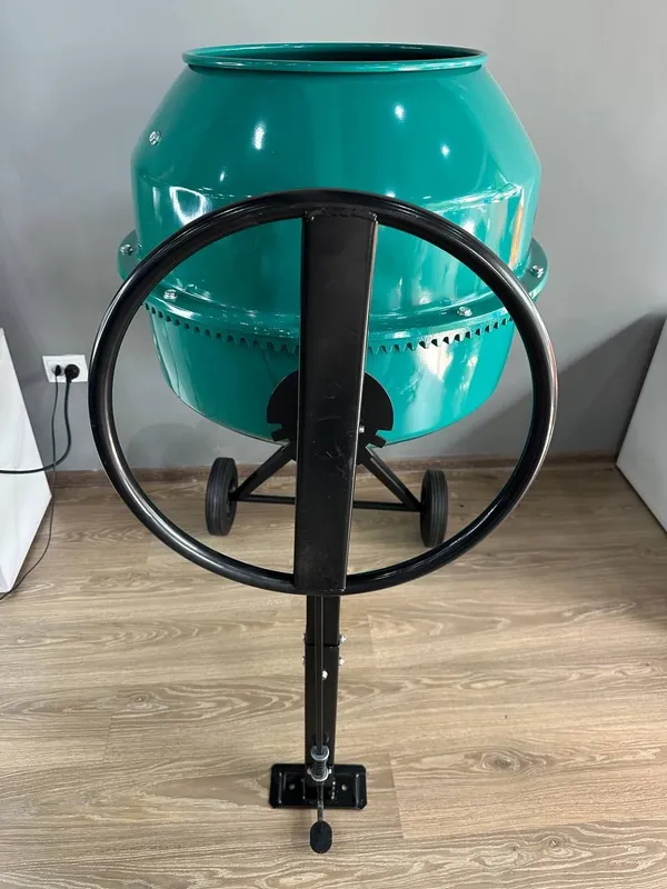 БЕТОНОМЕШАЛКА 180Л 2 БЕТОНОМЕШАЛКА 180Л 2