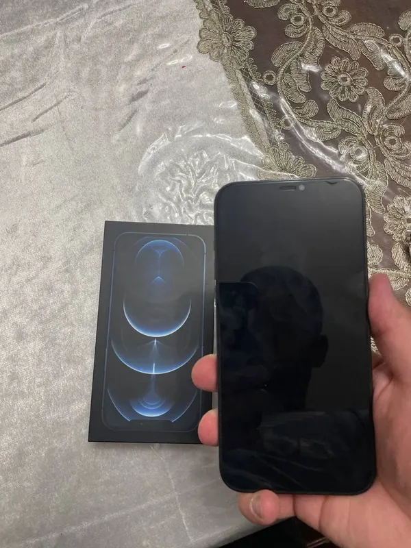 Iphone 12 pro max 512 gb sotiladi srochna
