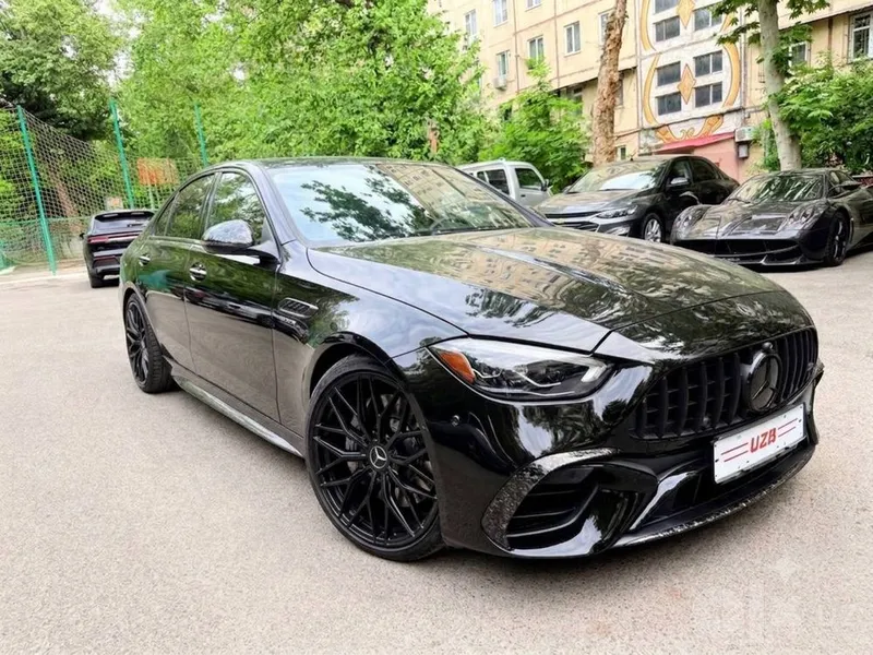 Mercedes c63 s Perfomance срочно 1 Mercedes c63 s Perfomance срочно 1