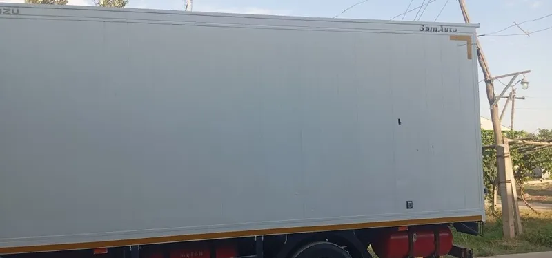 Isuzu, 2017 год, шины новые 7 Isuzu, 2017 год, шины новые 7