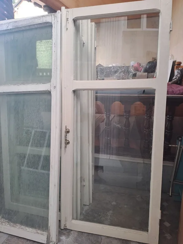 Продаются оконные рамы (Romlar oyna bilan sotiladi) Продаются оконные рамы (Romlar oyna bilan sotiladi)