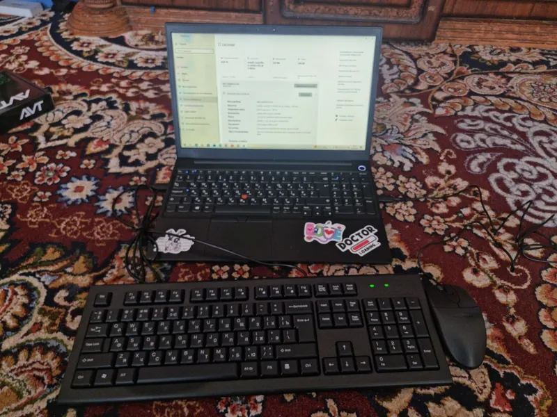 Noutbuk Lenovo e15 — фото 1