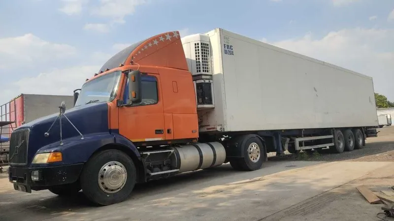 Срочно продам автомобиль VOLVO(американец)