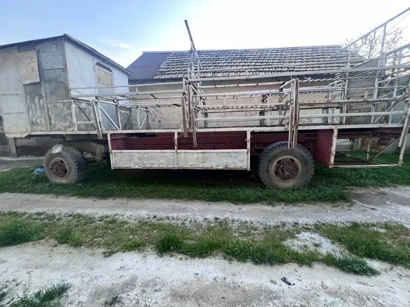 Продам мощный пчелоприцеп на 70 мест на МАЗ ходу