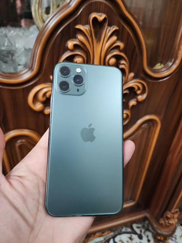Iphon 11 pro 64GB 9