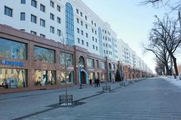 Сдаётся 3-комнатная квартира (новостройка) на ул. Алишера Навои 1