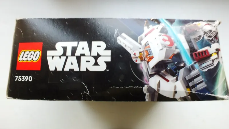 Продаётся новый набор Lego star wars 75390. — фото 1