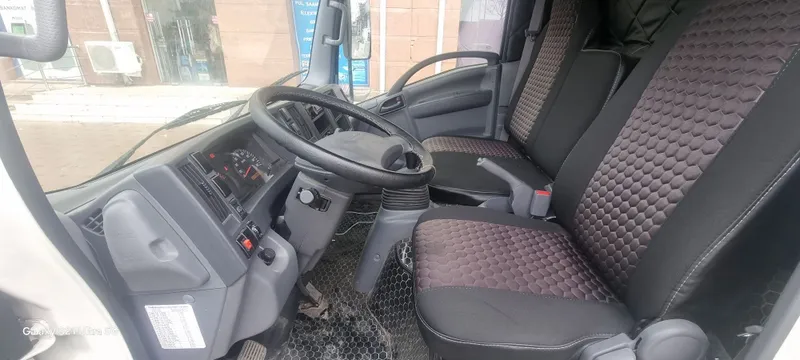 Isuzu 2023 yil 15 000 km yurgan — фото 4