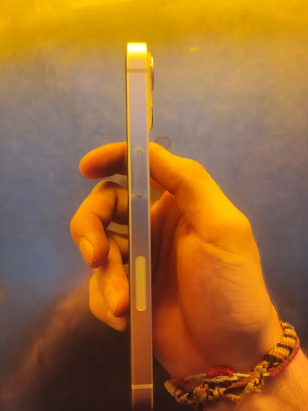 iPhone 13 2