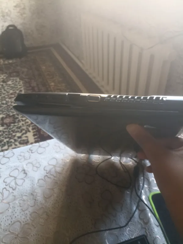 Lenovo 4 Lenovo 4