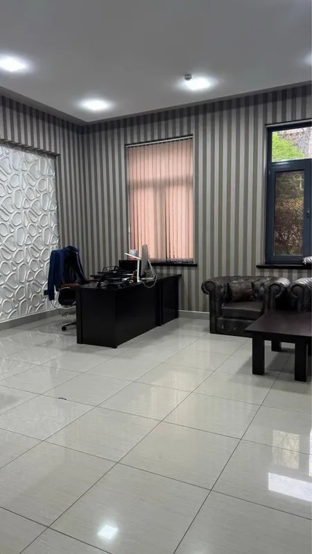 Аренда Евро офис Ор-р: метро Айбек 150м2 1
