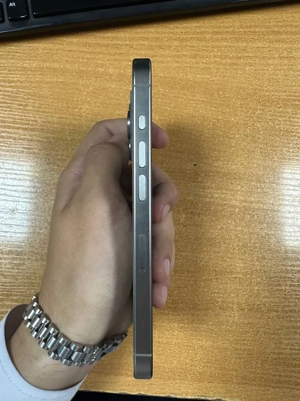 Iphone 15 pro titanium kor dok — фото 1 Iphone 15 pro titanium kor dok — фото 1