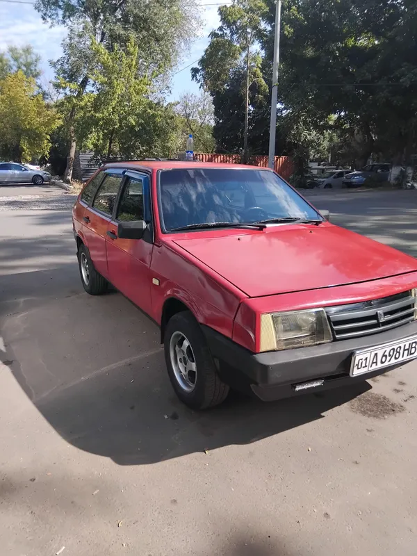 Lada 2109 89-yil. Benzinda. 3