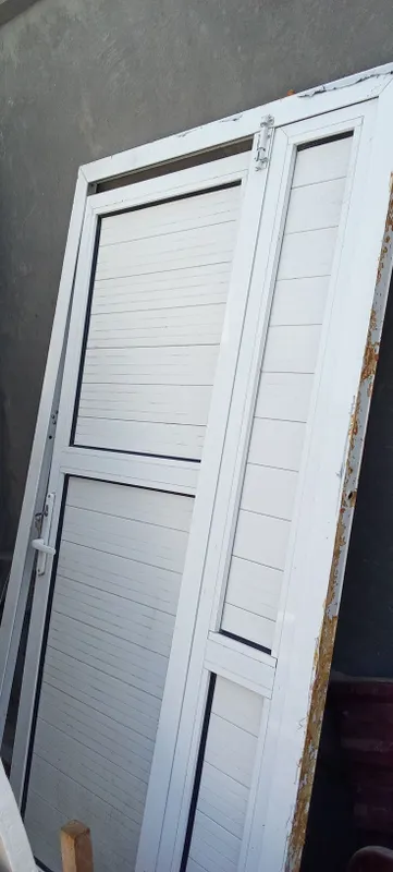 Akfa eshik 2tabaqali