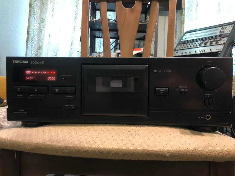 Tascam 102 MK-II Профессиональный кассетный магнитофон