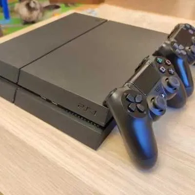 PlayStation 4 с подпиской Deluxe срочно! — фото 2