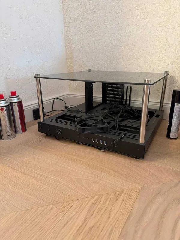 Корпус Thermaltake Core P3 TG Black 1 Корпус Thermaltake Core P3 TG Black 1