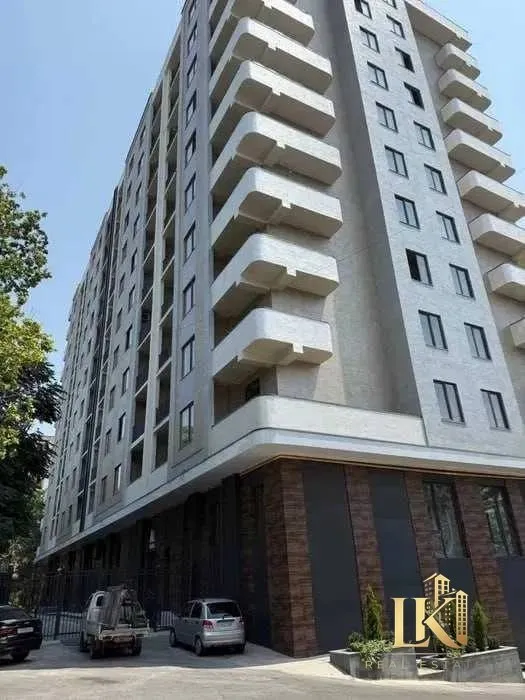 NAVRUZ ЖКда 30 m² studio kvartira sotiladi (yangi qurilish, quti)