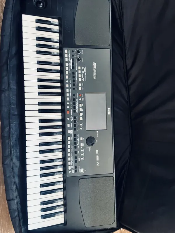 Korg pa 600 sotiladi arzon bervoramiz srochno 2