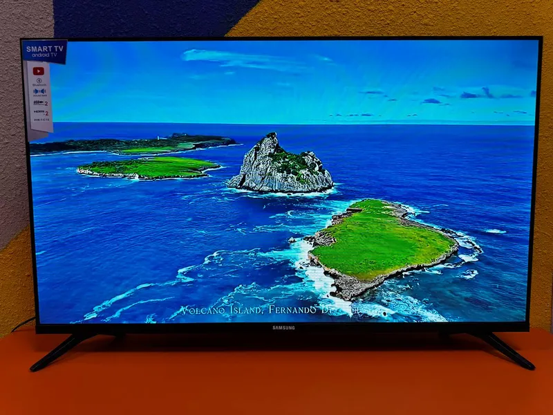 Телевизор ELCOM 43" 2