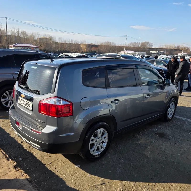 Автомобиль Orlando 1 Автомобиль Orlando 1
