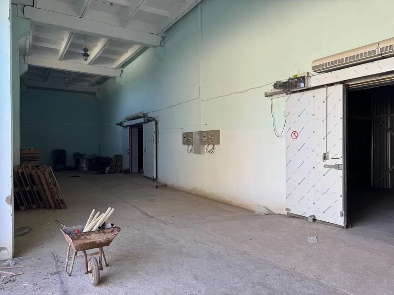 Продаётся срочно не жилой земли под любой бизнес 23 соток Чиланзар. — фото 1