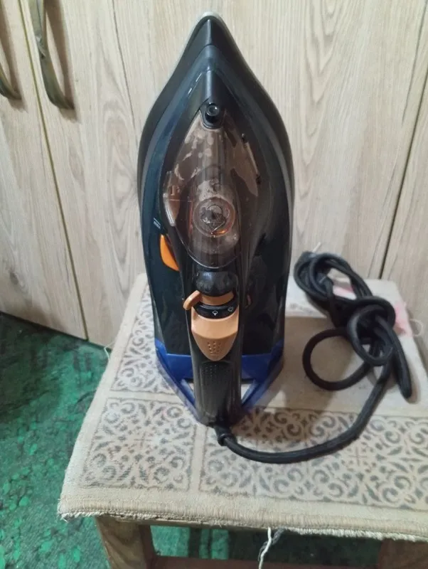 Продам утюг Shivaki 1 Продам утюг Shivaki 1