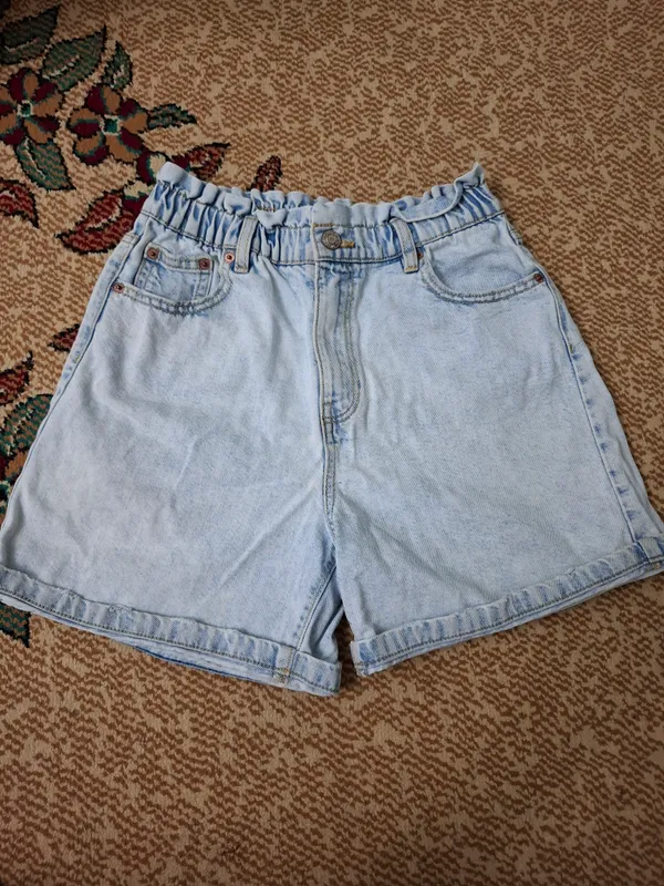 Джинсовые шорты ZARA на резинке. 1