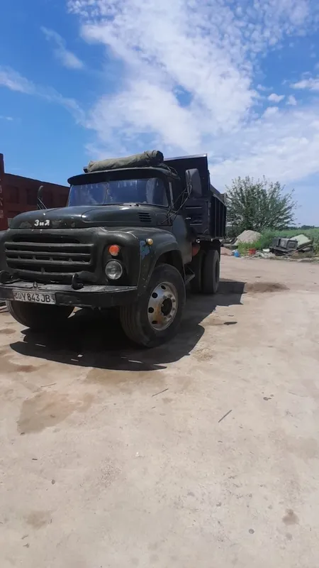 Zil samosval 1988 yil