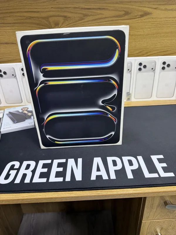 Ipad M5 pro 13 dyum E sim 256 gb