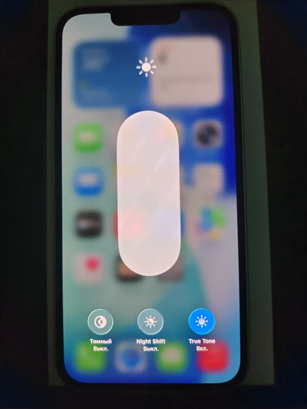IPhone 13 sotaman 9