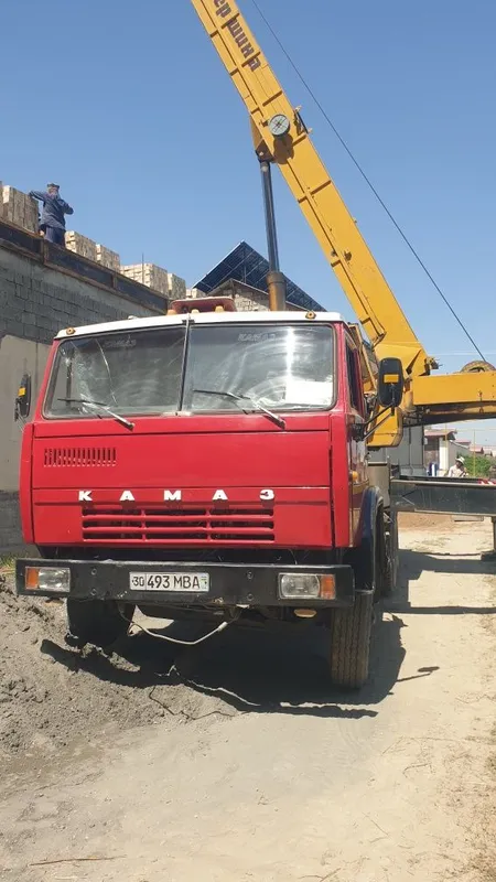 Avtokran Sotiladi 25 ton IVANOVIS 2 Avtokran Sotiladi 25 ton IVANOVIS 2